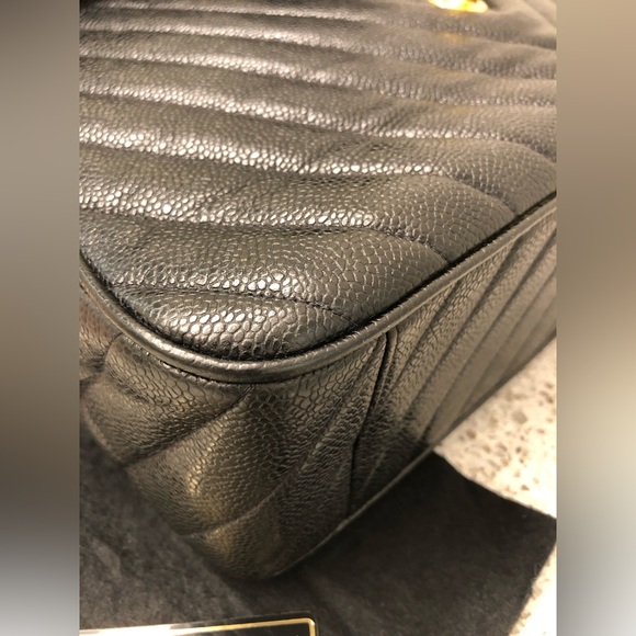 CHANEL Chevron Jumbo XL Caviar - Picture 15 of 16